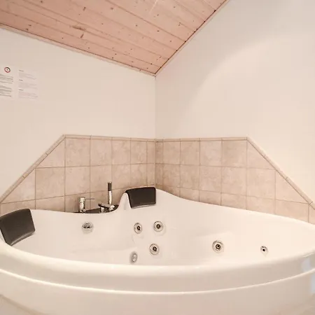 4 Bedroom Awesome In Vaeggerlose Holiday home