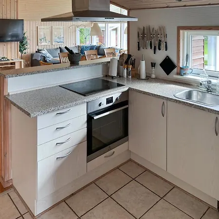 4 Bedroom Awesome In Vaeggerlose * Bøtø By
